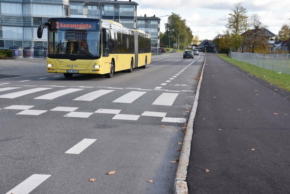 BREDERE FORTAU: Her fra Betzy Kjelsbergs vei på Åssiden, som nå har fått fortau på begge sider av veien fra Ligo til Kjøsterud skole.