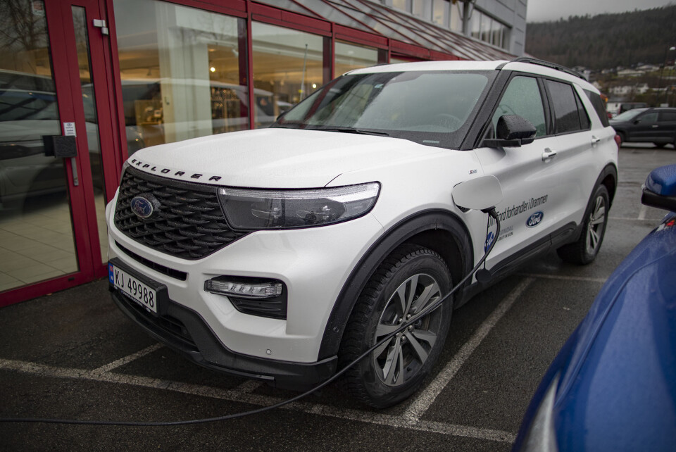 BLE STJÅLET: Den første bilen tyven forsvant med, en Ford Explorer, ble stoppet av politiet i Horten. Nå er den tilbake hos Bilbutikken.