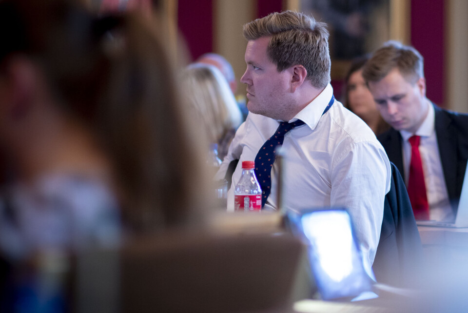 Posisjonspartiene er imidlertid ikke samstemte. Venstre har formidlet overfor resten av posisjonen at de vil «lette litt på reglene».