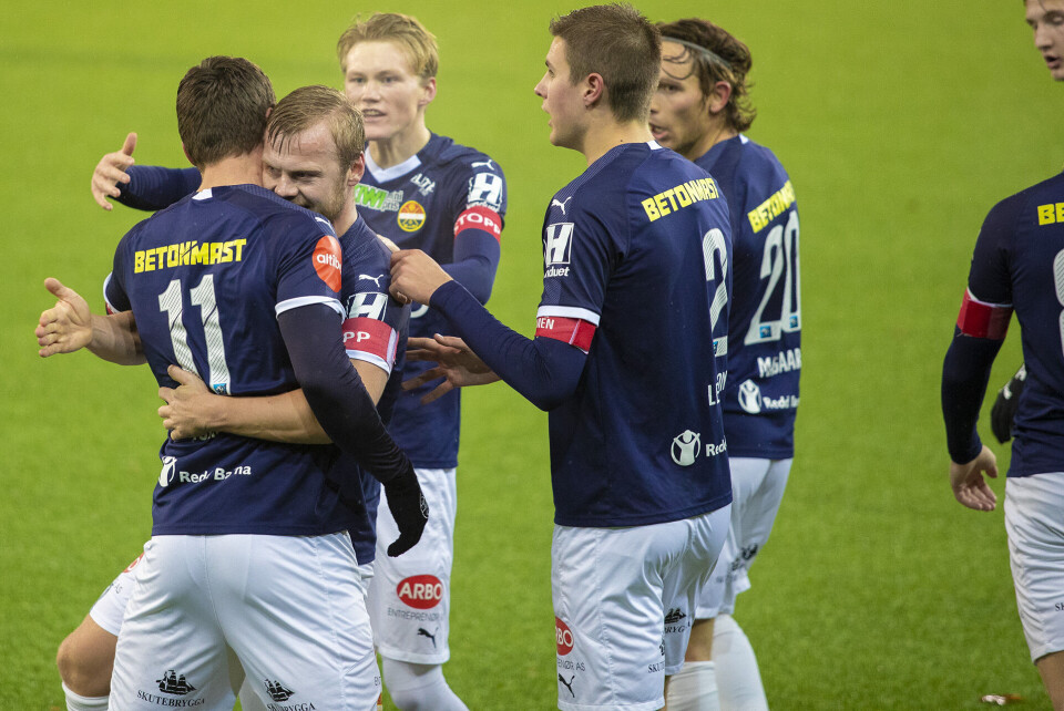 JUBEL: Godset-spillerne kunne juble for første seier siden august på Color Line stadion onsdag kveld.