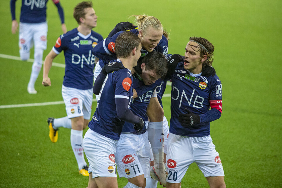 MATCHVINNER: Lars Jørgen Salvesen banket inn tre mål og ble den store helten i skjebnekampen lørdag kveld.
