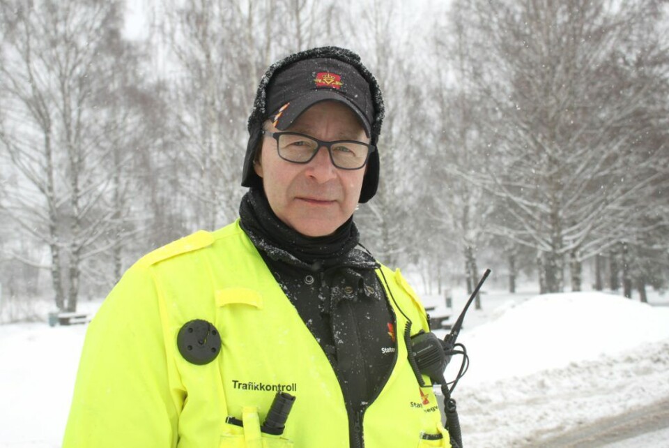 Mange måtte ut og børste bilen for snø i storkontroll