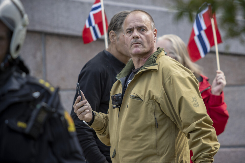 Ytringsfriheten står sterkt i Norge, og sist SIAN besøkte Drammen var i oktober i fjor høst. Da ble det gjennomført et såkalt dialogmøte med Muslimsk Dialogforum og Yousuf Gilani i spissen. Både PST og beredskapstroppen hadde på forhånd rykket inn og hermetisk lukket arrangementet med sin tilstedeværelse både på bakken og med droner i lufta.