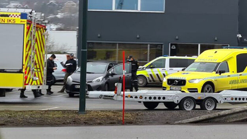 RUNDTOM: En av de impliserte partene ble flyttet ut av veibanen. Alle nødetatene rykket ut til stedet.