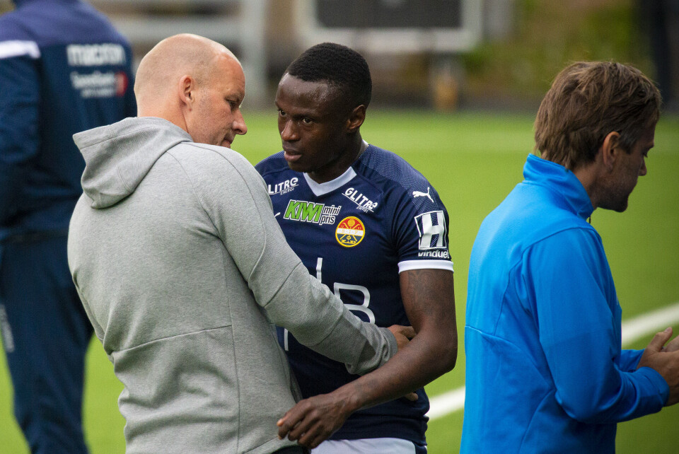 RASIST? Henrik Pedersen er i hardt vært etter interne anklager. Her med Muhamed Keita, kjent som en frontfigur i kampen mot rasisme i fotball-Norge.