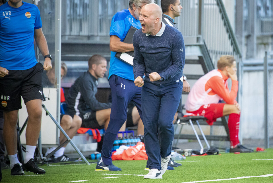 OPP- OG NEDTURER: Henrik Pedersen har vist et voldsomt engasjement på sidelinja, siden han overtok midt i 2019-sesongen. Selv om det har vært sportslige oppturer, har imidlertid Strømsgodset kjempet mot nedrykk begge de siste sesongene.