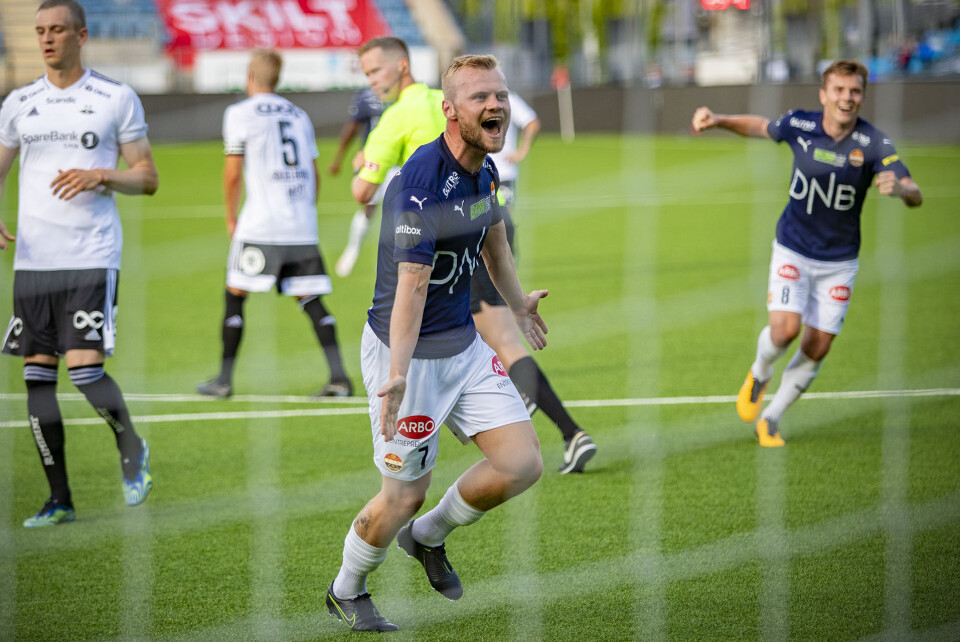 ENDELIG: Herman Stengel jubler etter straffe-scoring foran Godsetunionen.