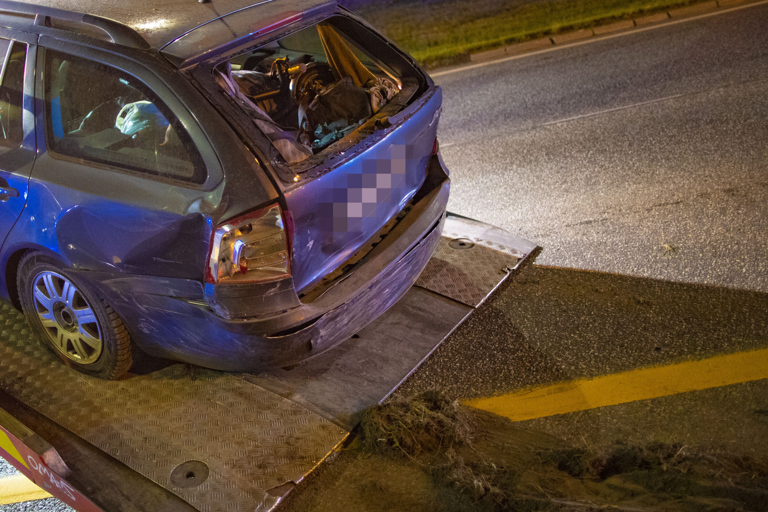 FULL AV TYVEGODS: Bilen som forsøkte å stikke fra politiet var full av gjenstander, deriblant tyvegods, ifølge politiet.