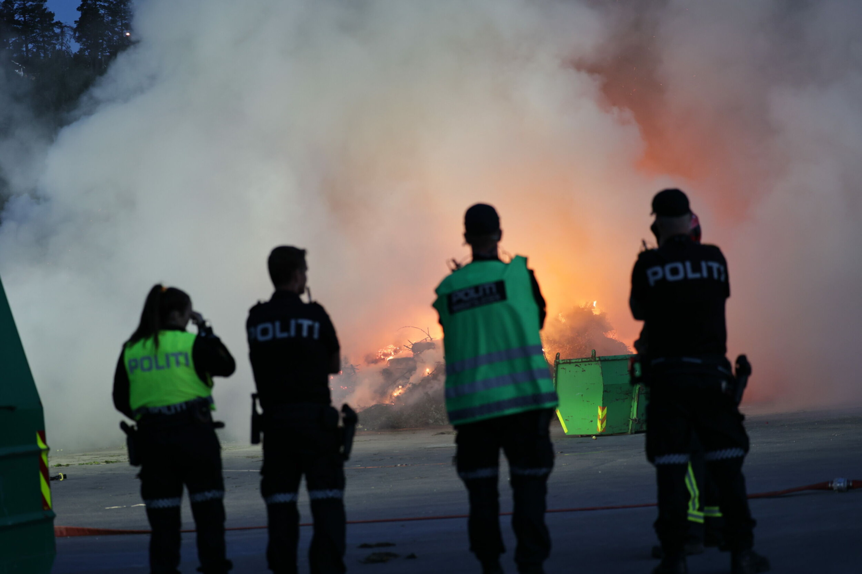 Kraftig brann i avfallsanlegg
