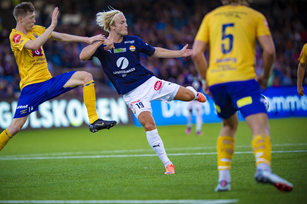 VISTE SEG FRAM: Debutant Jonatan Braut Brunes i aksjon. VISTE SEG FRAM: Debutant Jonatan Braut Brunes i aksjon.