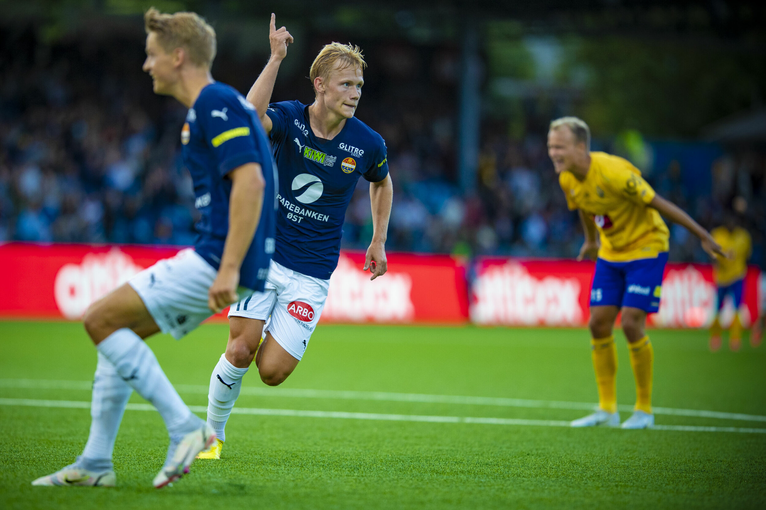 SCORET TO: Tobias Gulliksen scoret to mål, det samme gjorde Fred Friday. I tillegg scoret Johan Hove og Ipalibo Jack.