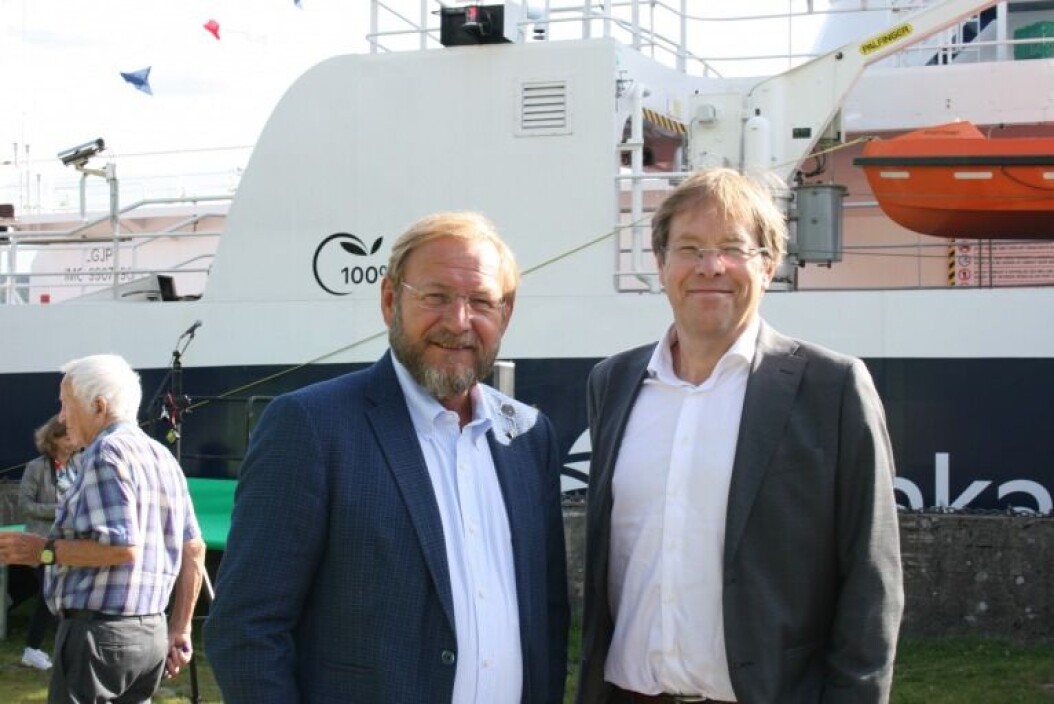 <span class=" italic" data-lab-italic_desktop="italic">På bilde f.v: Daglig leder i Næringsforeningen i Drammensregionen Rune Kjølstad og administrerende direktør Terje Sundfjord i Brakar.</span> <span class=" italic" data-lab-italic_desktop="italic">På bilde f.v: Daglig leder i Næringsforeningen i Drammensregionen Rune Kjølstad og administrerende direktør Terje Sundfjord i Brakar.</span>
