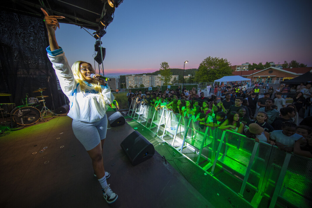 CHERIE MWANGI: Rap-artisten var populær i det som ble hennes andre opptreden under Blåkkfestivalen. CHERIE MWANGI: Rap-artisten var populær i det som ble hennes andre opptreden under Blåkkfestivalen.