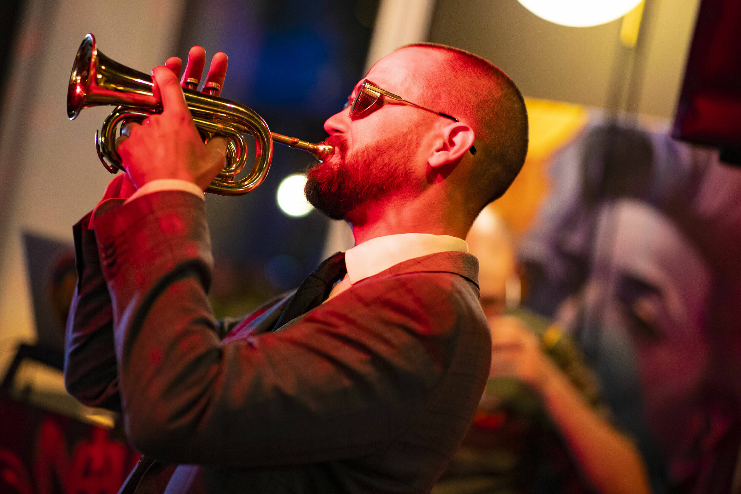 Fredrik Eldøy fra Drammen kombinerer trompet med hiphop.
