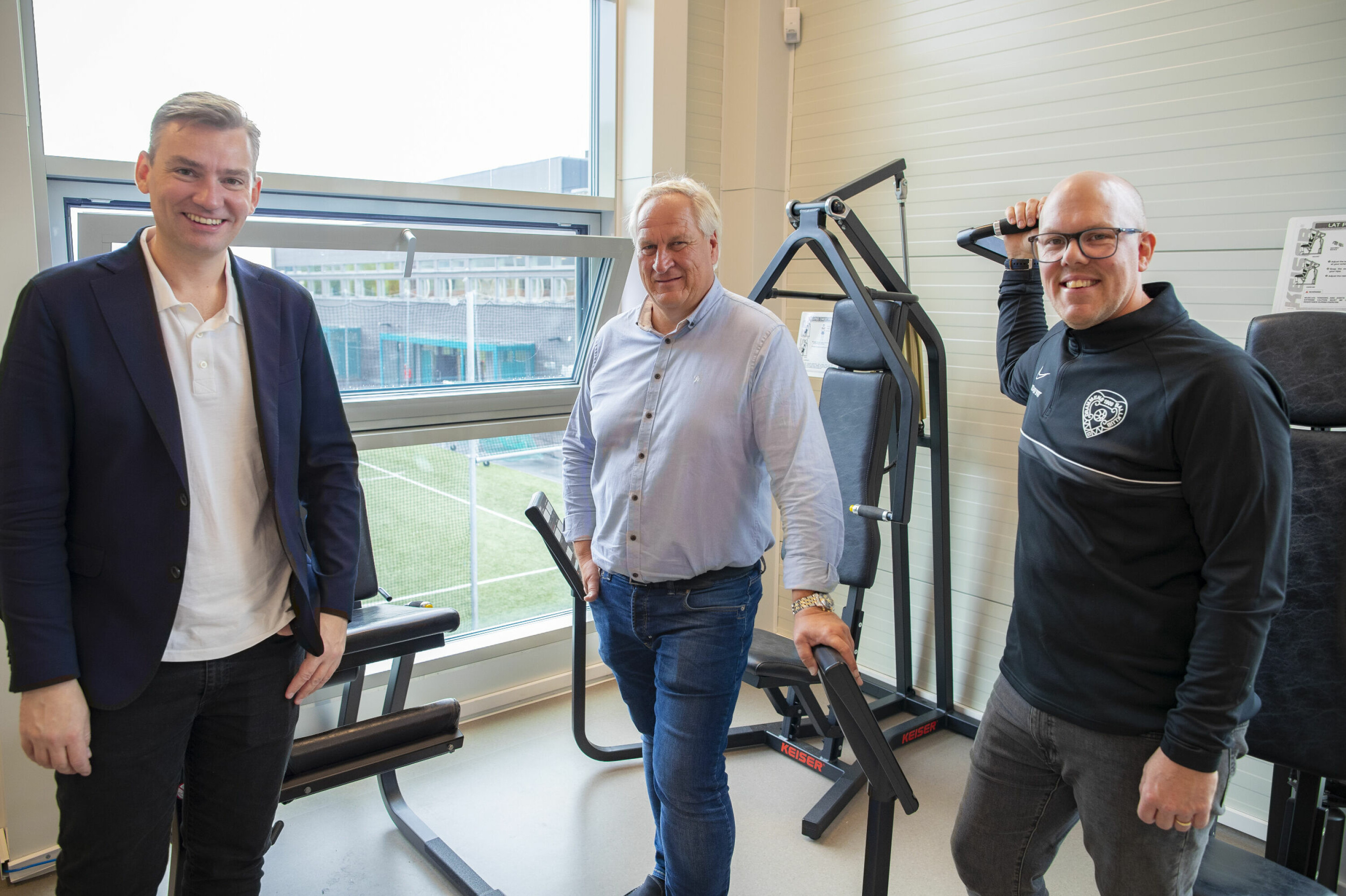 SUKSESS: Programmet med gratis seniortrening i regi av Drammen ballklubb har vært en stor suksess de siste årene, konstaterer f.v. Henrik Asheim, Kjell Arne Hermansen og DBK-sjef Ola Apenes.
