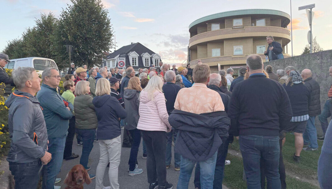Odd Myklebust med byvandring i Hokksund onsdag kveld der krigen var hovedtemaet. Odd Myklebust med byvandring i Hokksund onsdag kveld der krigen var hovedtemaet.
