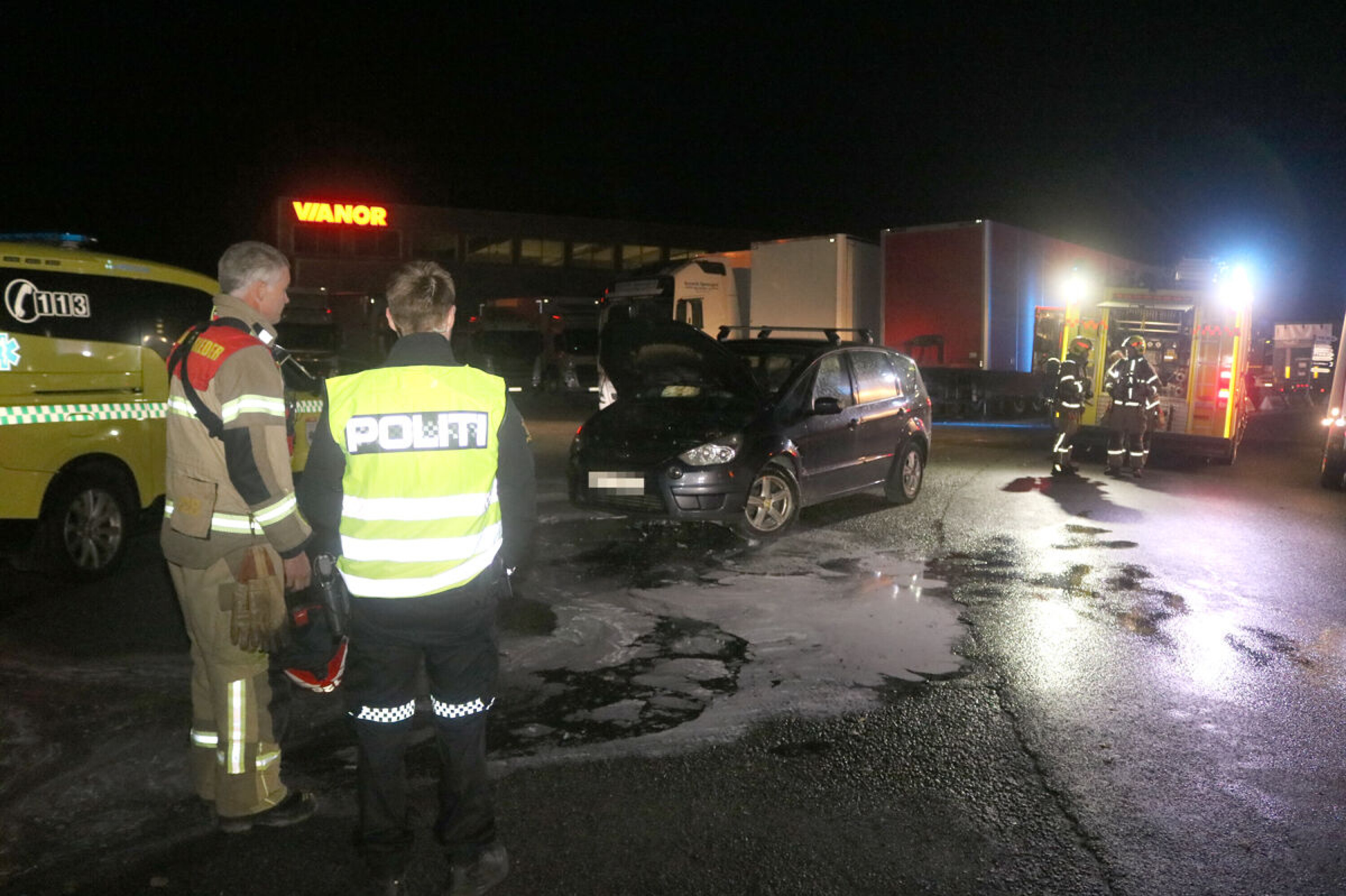 Sjåfør slapp med skrekken etter bilbrann