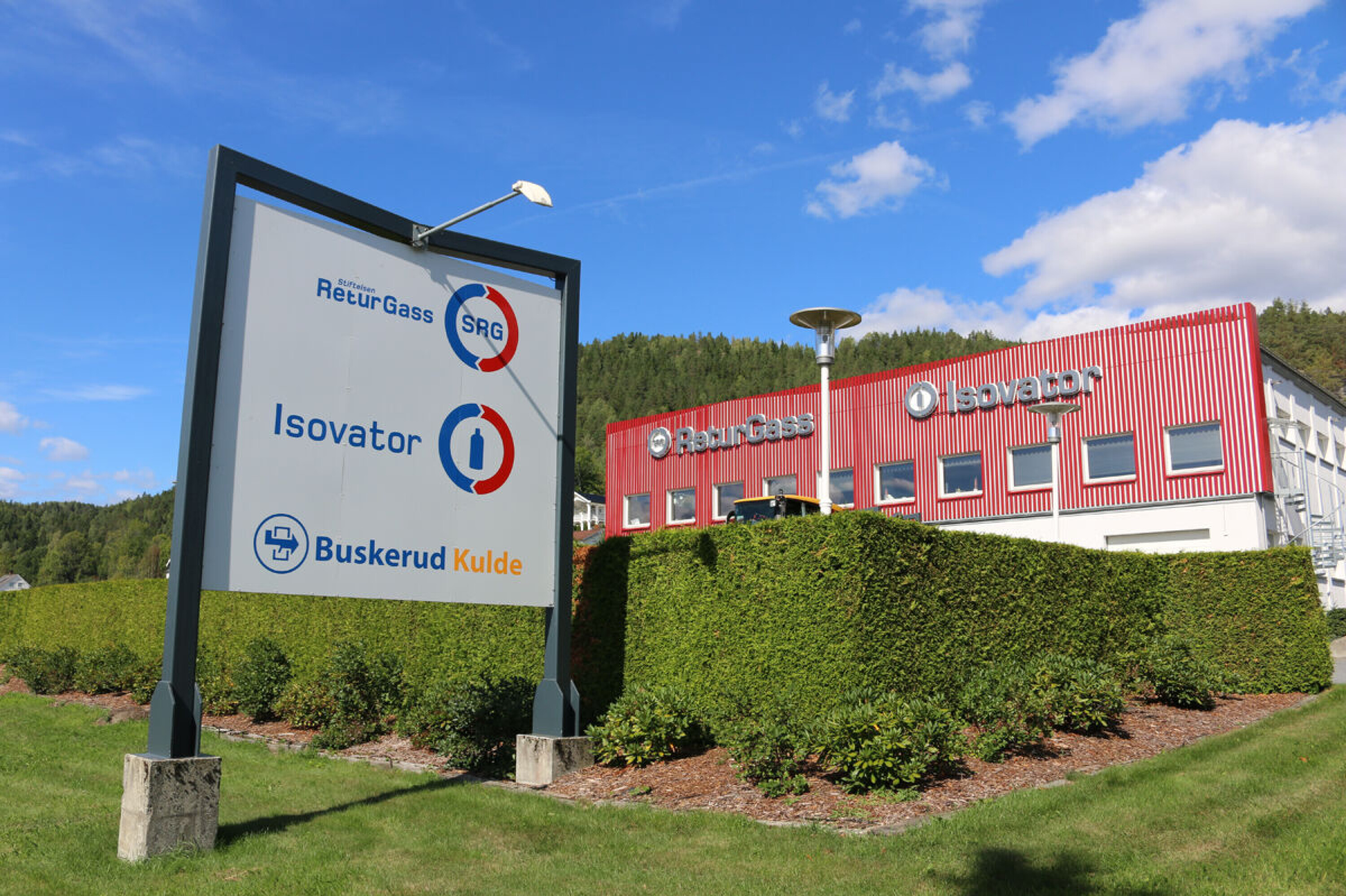 Bedrageriet har skjedd gjennom selskapet Isovator – Stiftelsen Returgass i Hokksund. Ingen av de ansatte har hatt noe med bedrageriet å gjøre.