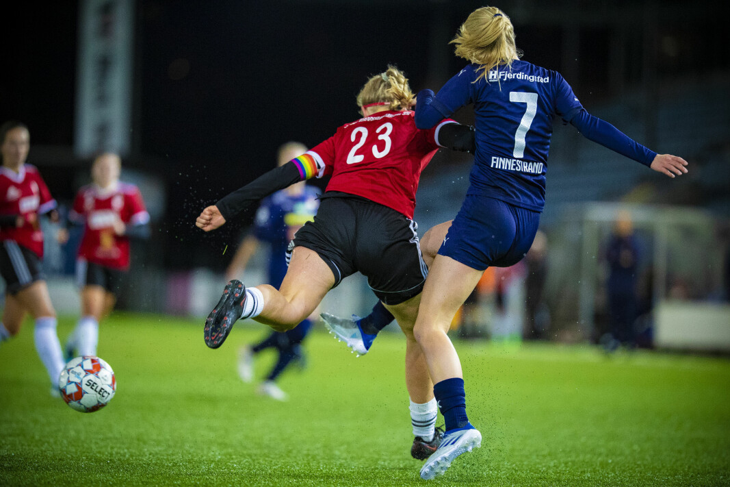 UTKLASSING: SIF-jentene knuste Kongsberg 8-0 i serieavslutningen på Marienlyst tirsdag kveld.