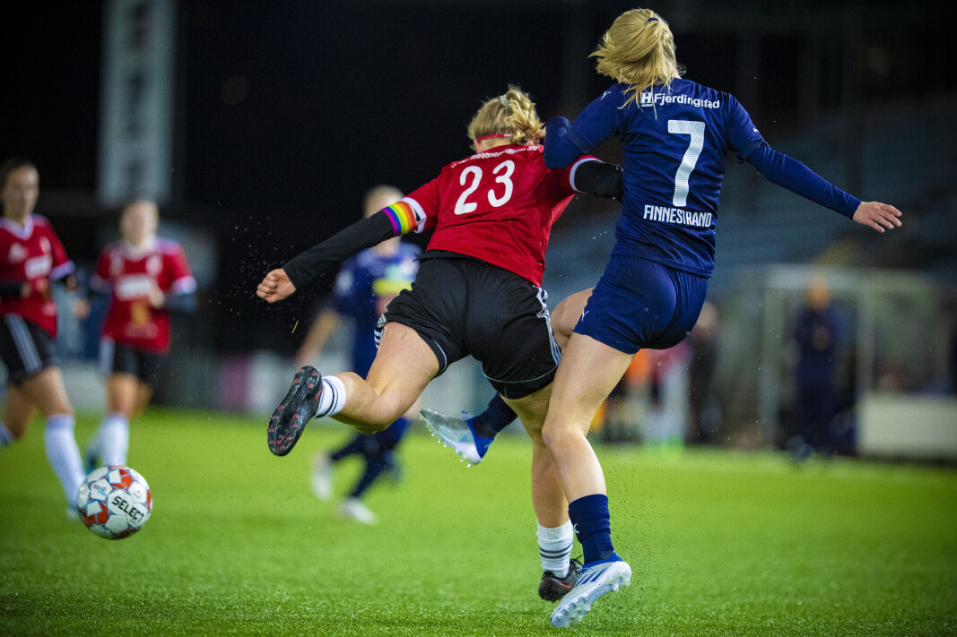 UTKLASSING: SIF-jentene knuste Kongsberg 8-0 i serieavslutningen på Marienlyst tirsdag kveld. UTKLASSING: SIF-jentene knuste Kongsberg 8-0 i serieavslutningen på Marienlyst tirsdag kveld.