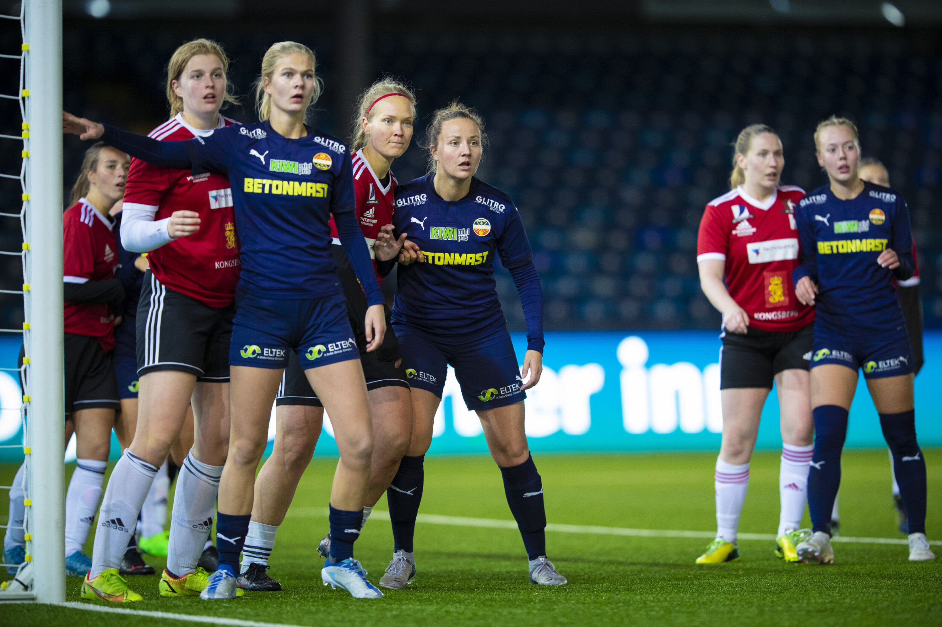 Godset-damene smadrer all motstand på vei mot toppen