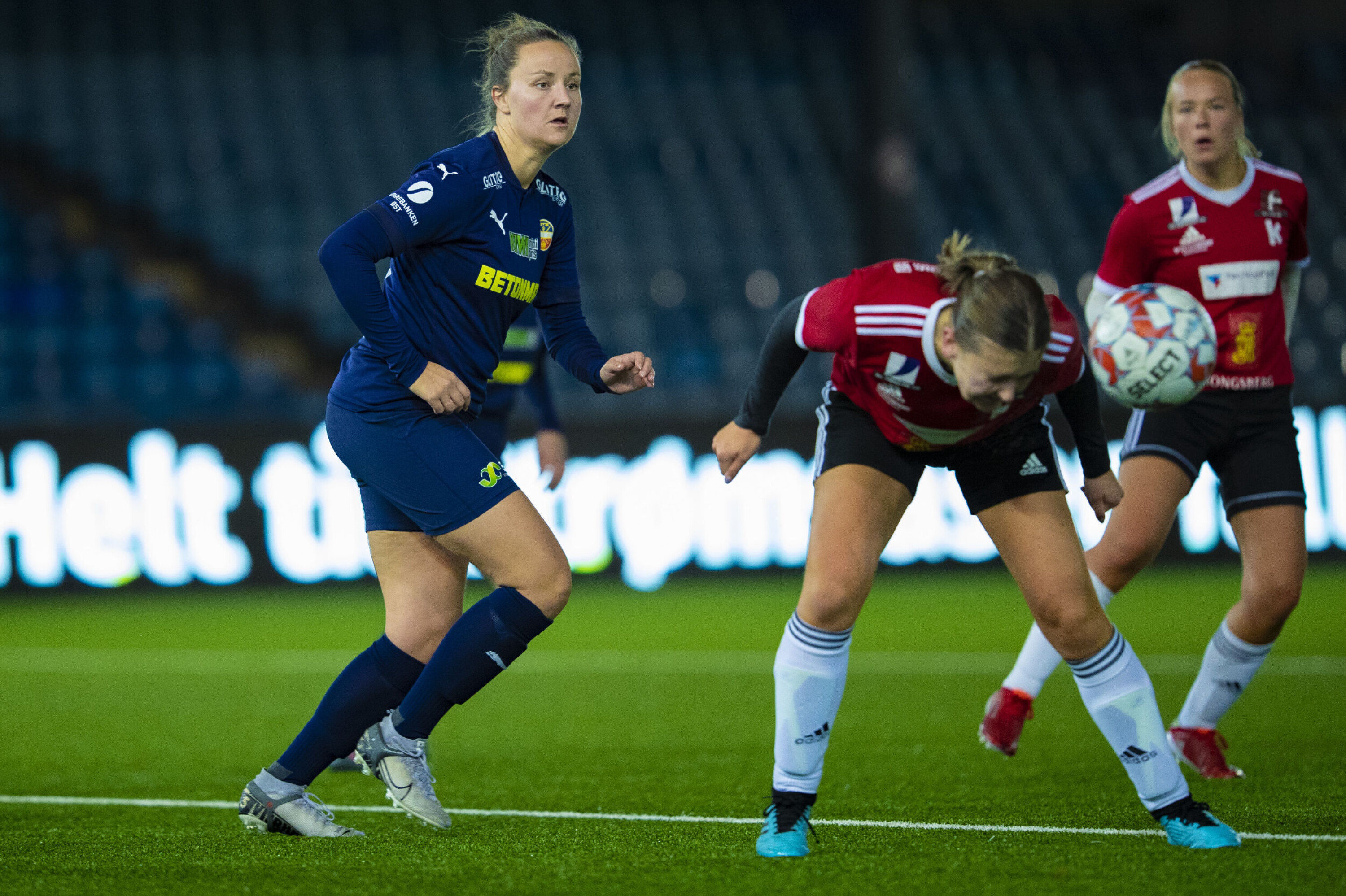 Godset-damene smadrer all motstand på vei mot toppen