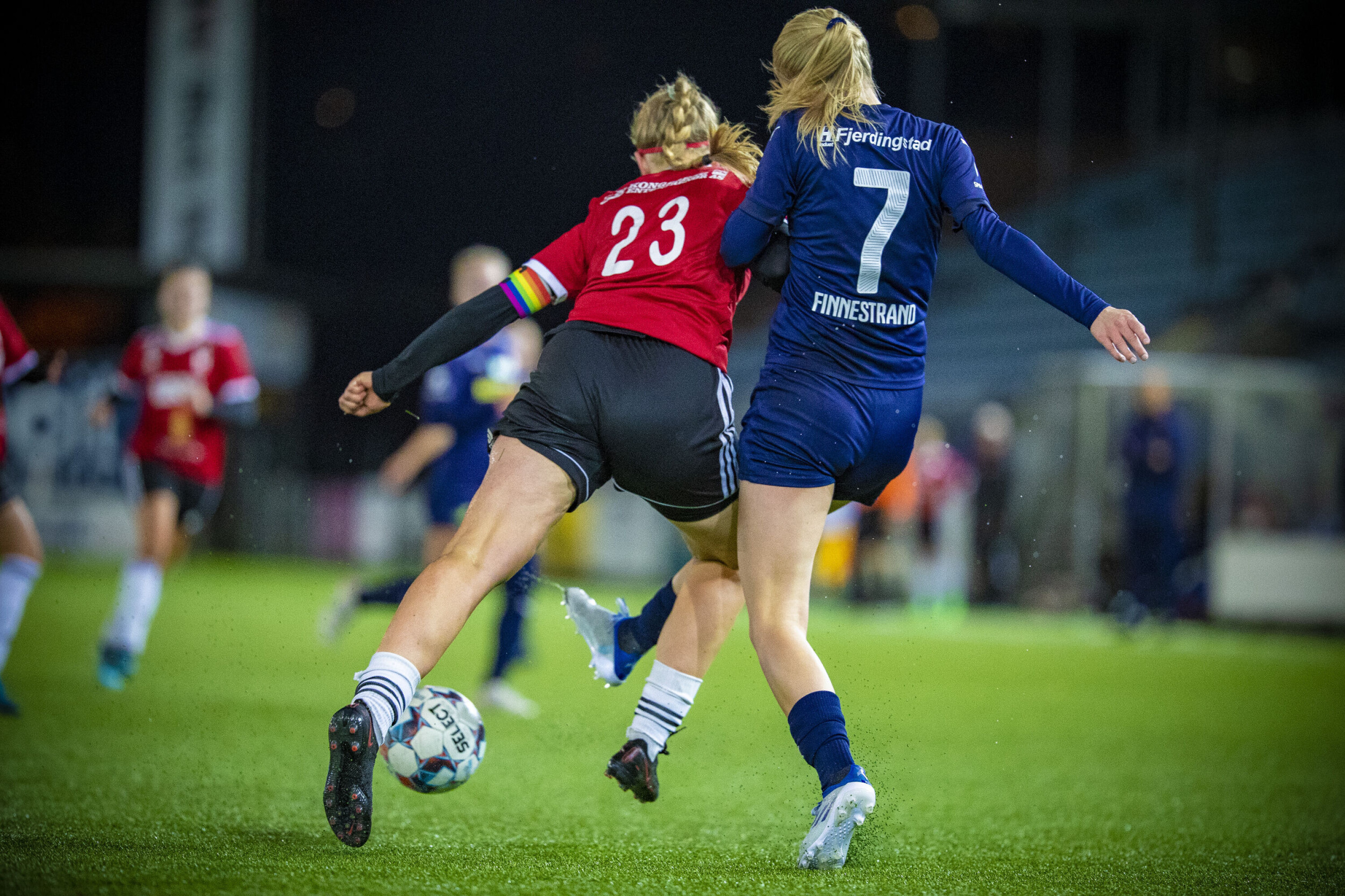 Godset-damene smadrer all motstand på vei mot toppen