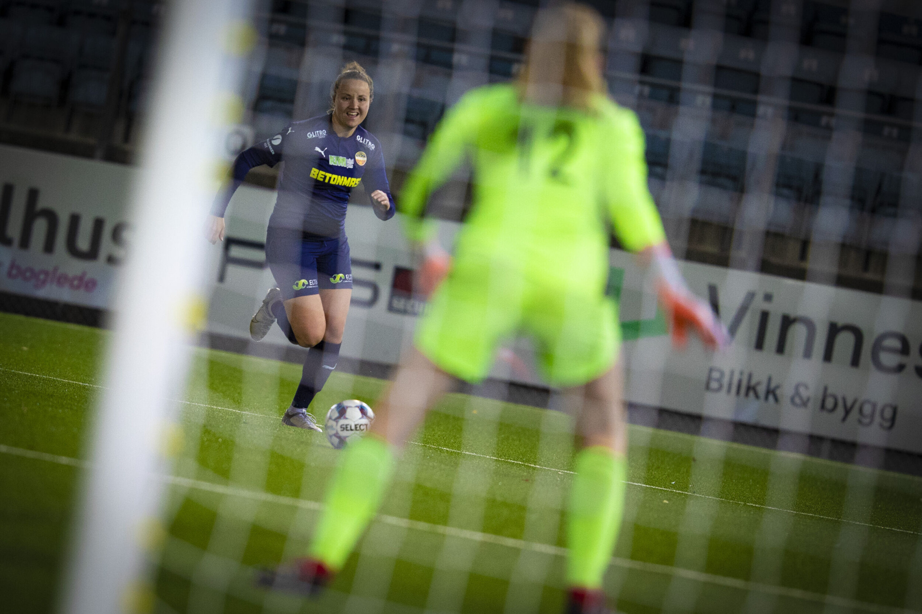 Godset-damene smadrer all motstand på vei mot toppen