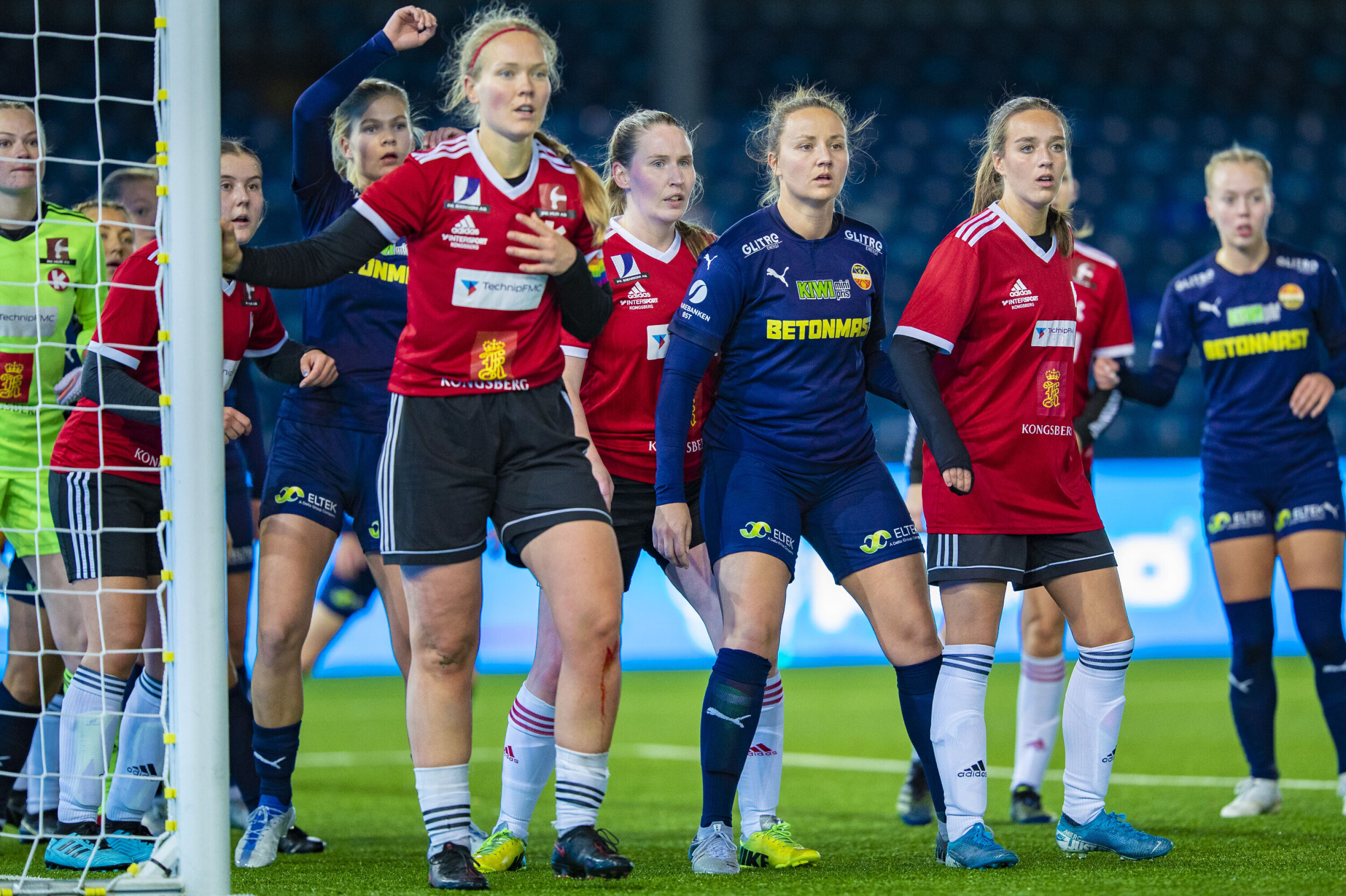 Godset-damene smadrer all motstand på vei mot toppen