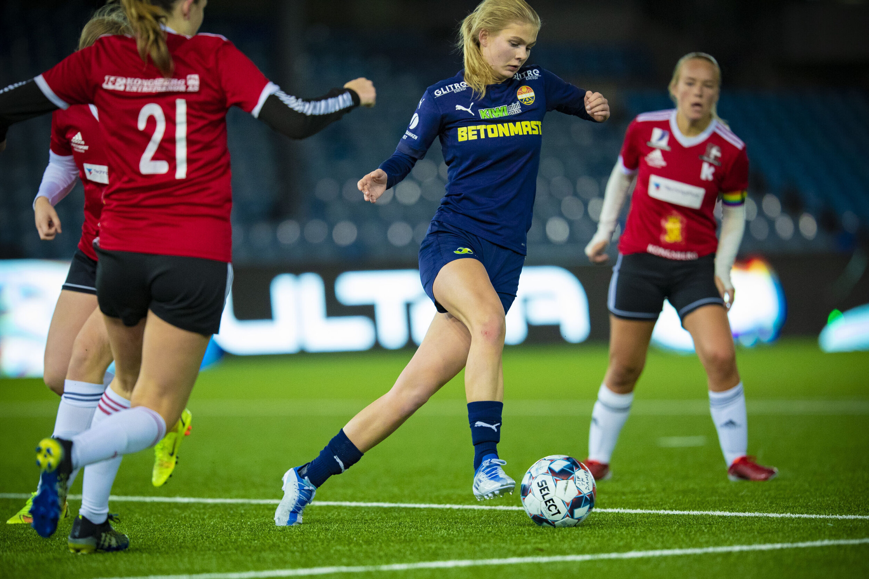 Godset-damene smadrer all motstand på vei mot toppen