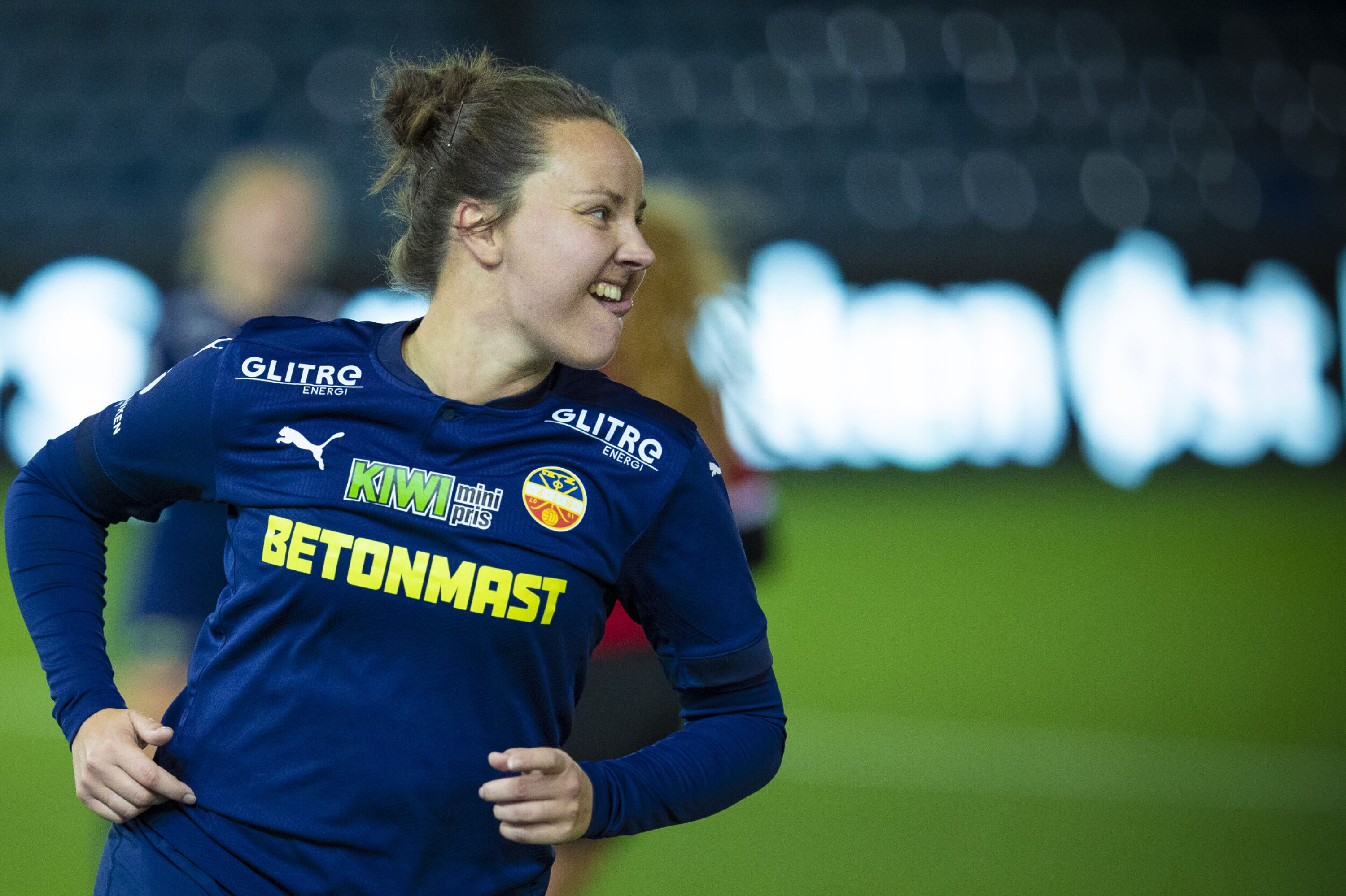 Godset-damene smadrer all motstand på vei mot toppen