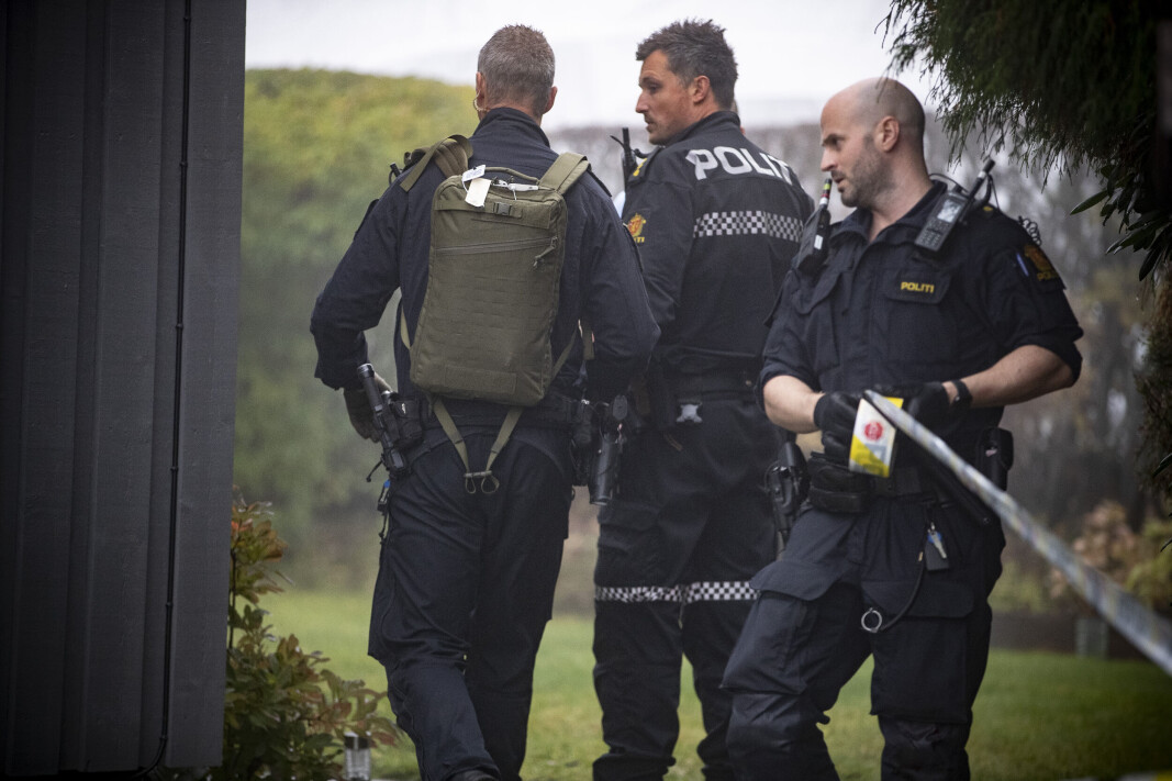 <span class=" italic" data-lab-italic_desktop="italic">Politiet har sperret av den aktuelle eiendommen for krimtekniske undersøkelser.</span> <span class=" italic" data-lab-italic_desktop="italic">Politiet har sperret av den aktuelle eiendommen for krimtekniske undersøkelser.</span>
