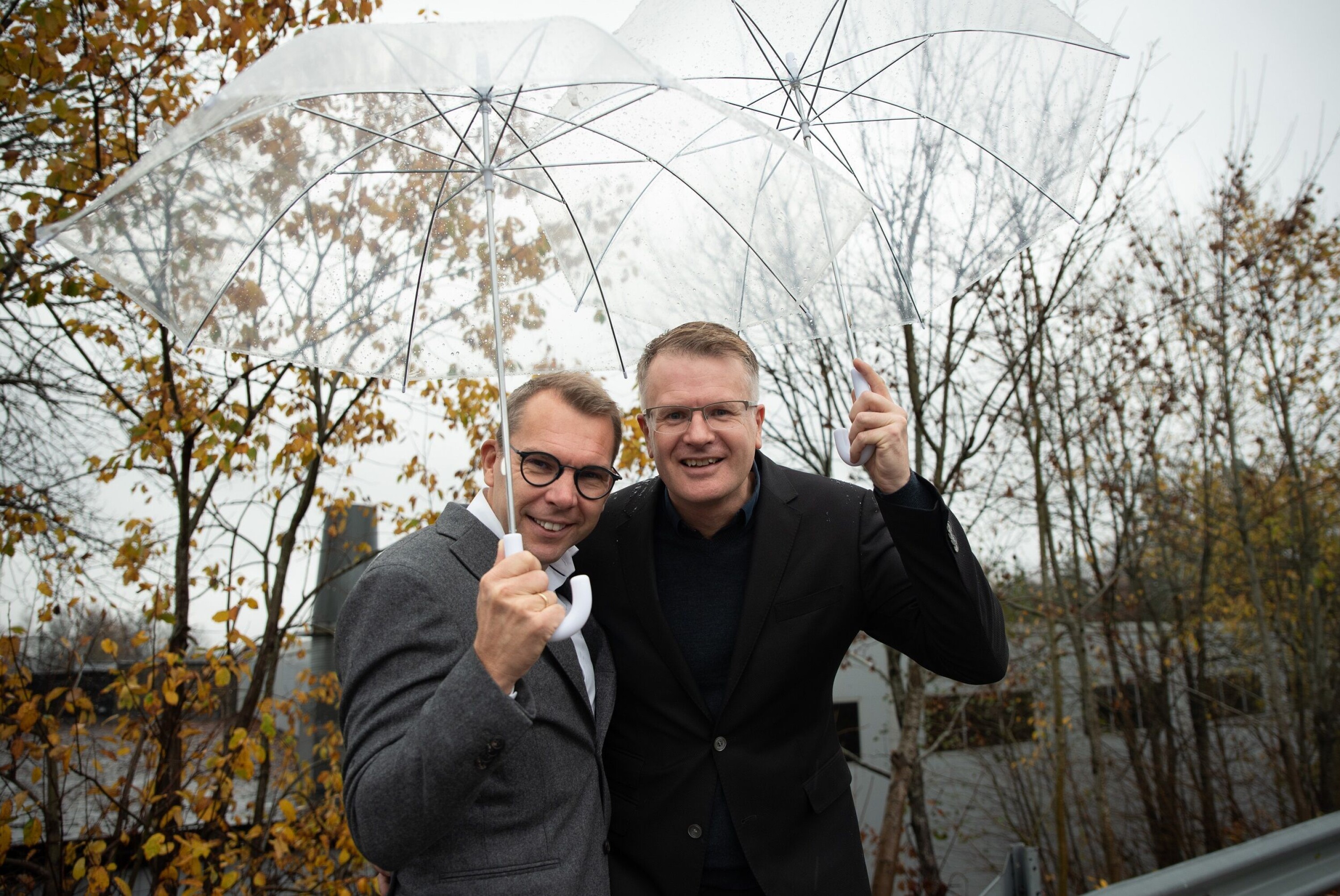 F.v. Steffen Syvertsen, konsernsjef i Å Energi og Tore Morten Wetterhus, ny administrerende direktør i Glitre Nett