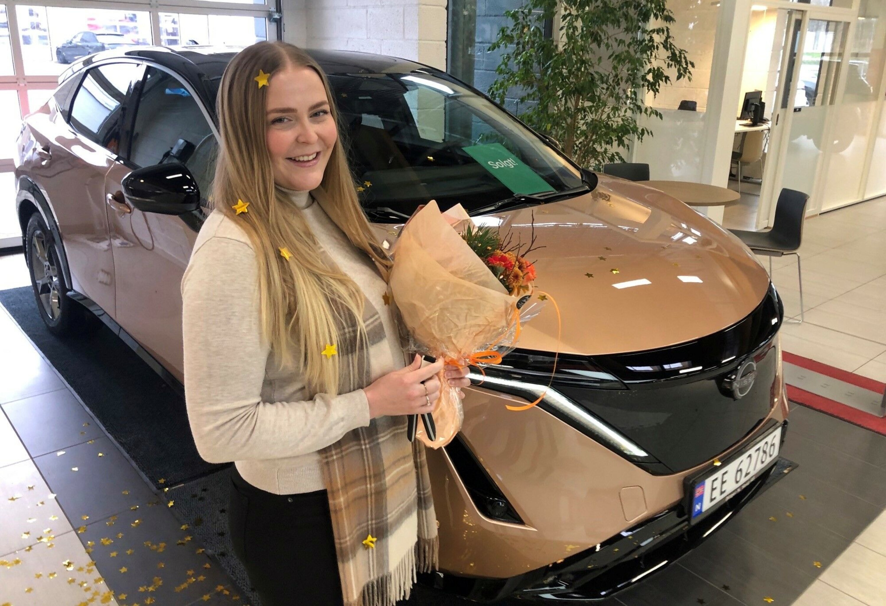 – Fantastisk at jeg vant bilen, sier en strålende fornøyd Irene Warloff fra Tranby.