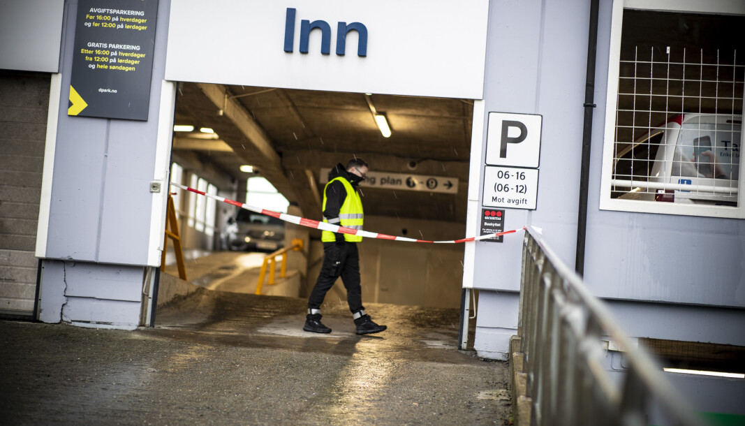 STENGT: Parkeringshuset må holde stengt på ubestemt tid for undersøkelser. STENGT: Parkeringshuset må holde stengt på ubestemt tid for undersøkelser.