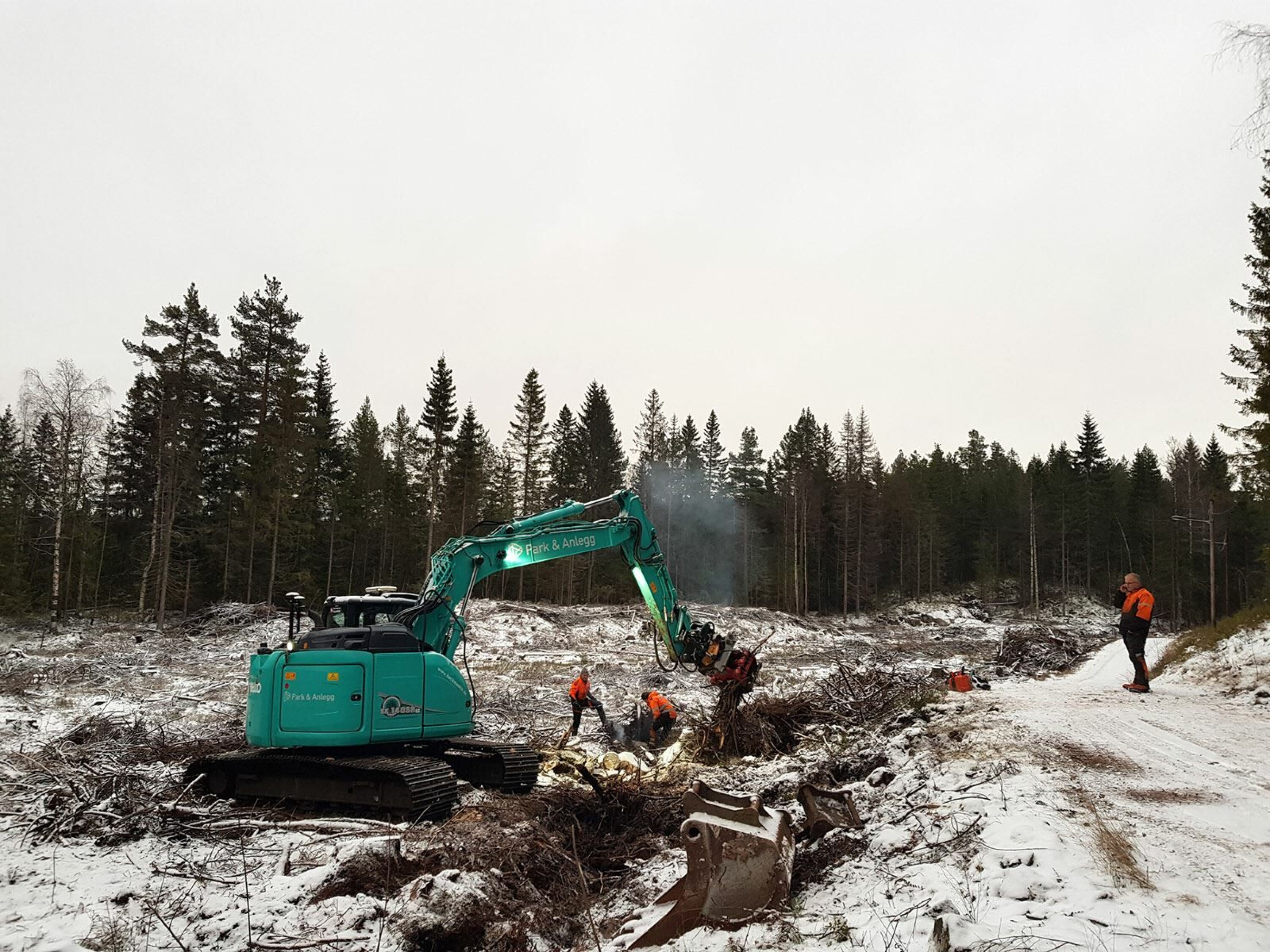 Arbeidene vest for Hvalsdammen startet forrige uke og forventes å være ferdig senest i uke 49.