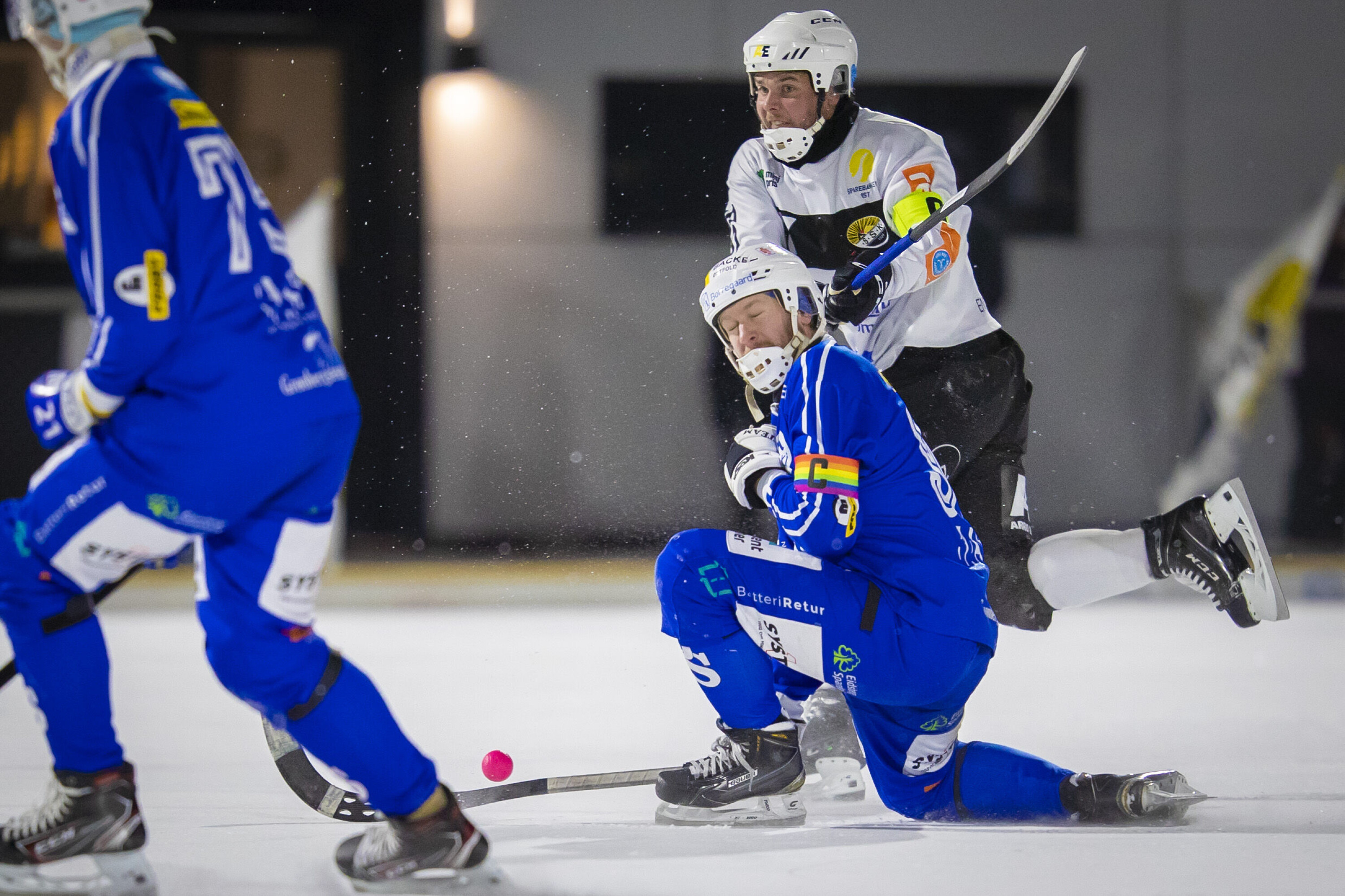SKUTT I SENK: Solberg og kaptein Kristian Hagen burde avgjort kampen allerede i første omgang etter mange store sjanser, men måtte nøye seg med uavgjort mot serieleder Sarpsborg.