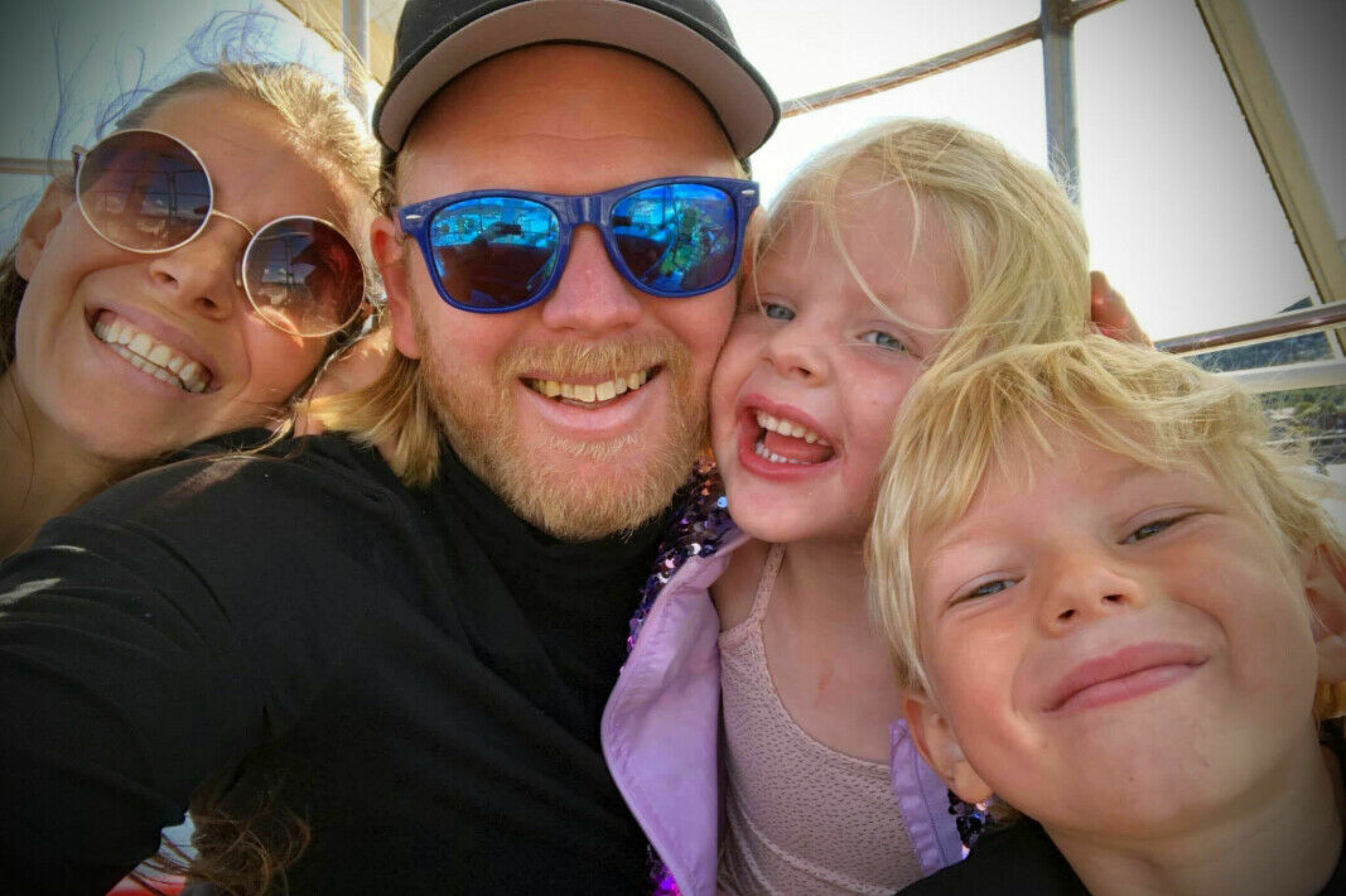 FAMILIEFAR: Petter Sæthre Grahl ble bare 33 år. Han etterlater seg kona Marte (35) og barna Ava (4) og Leo (6).
