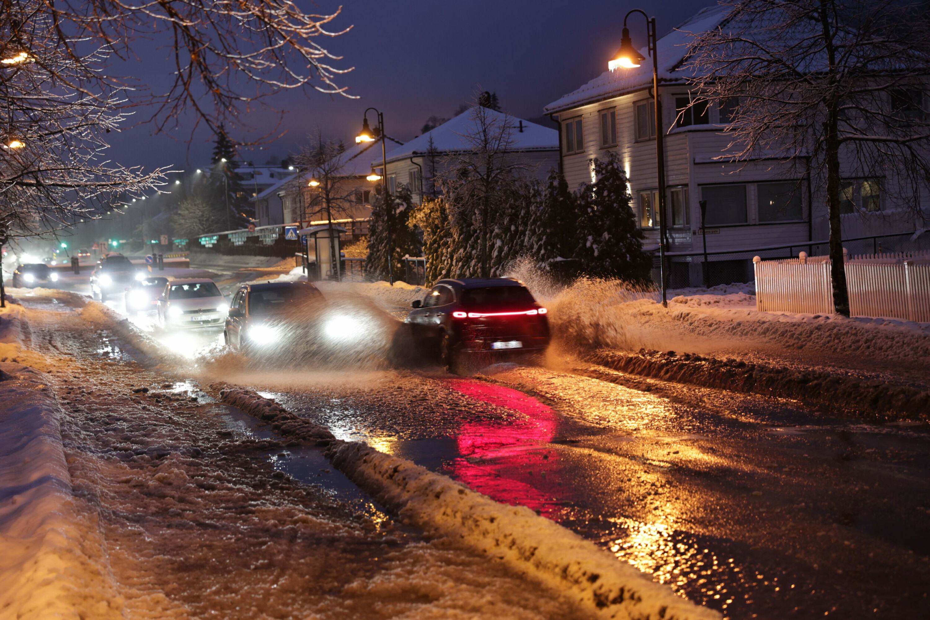 Væromslaget forårsaker oversvømmelser