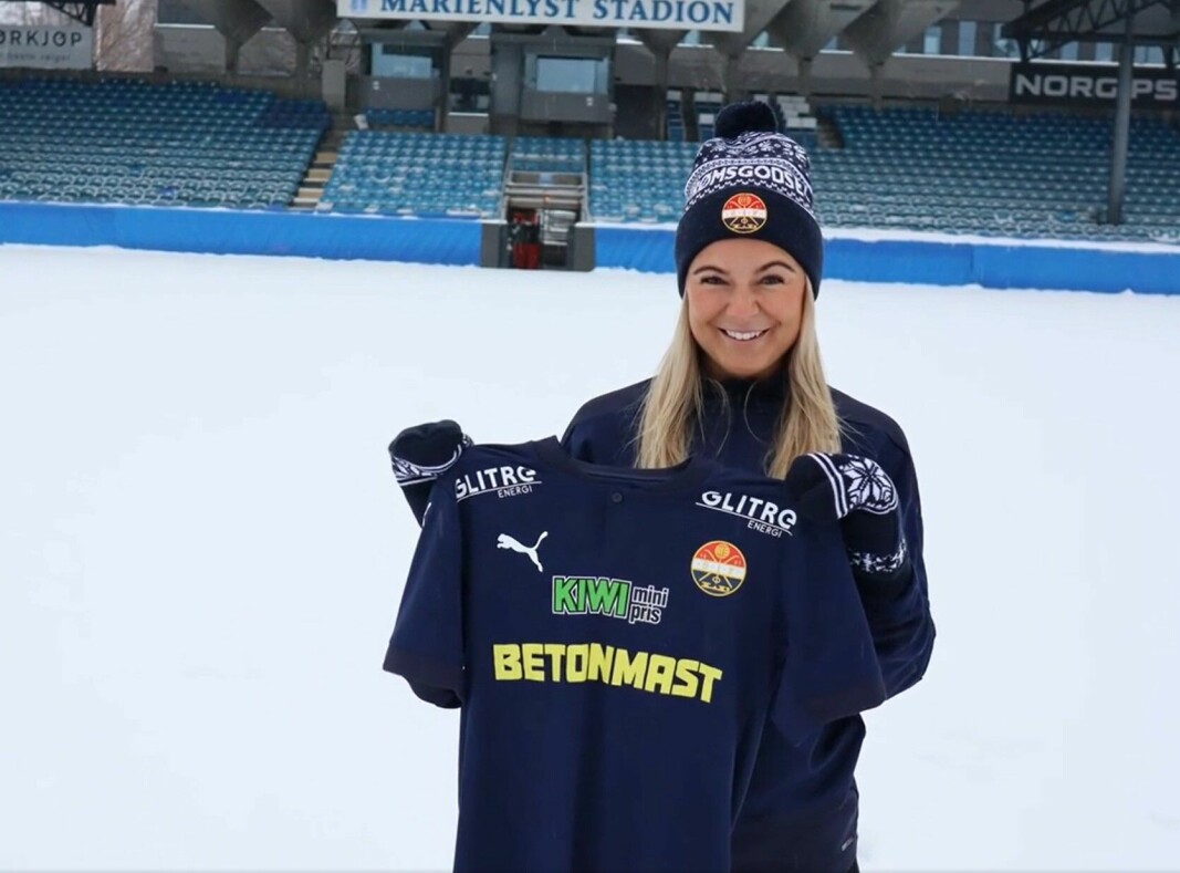 I BLÅTT: Kaja Bjørkvold skal bidra til flere scoringer for Strømsgodsets damelag i 2023-sesongen.