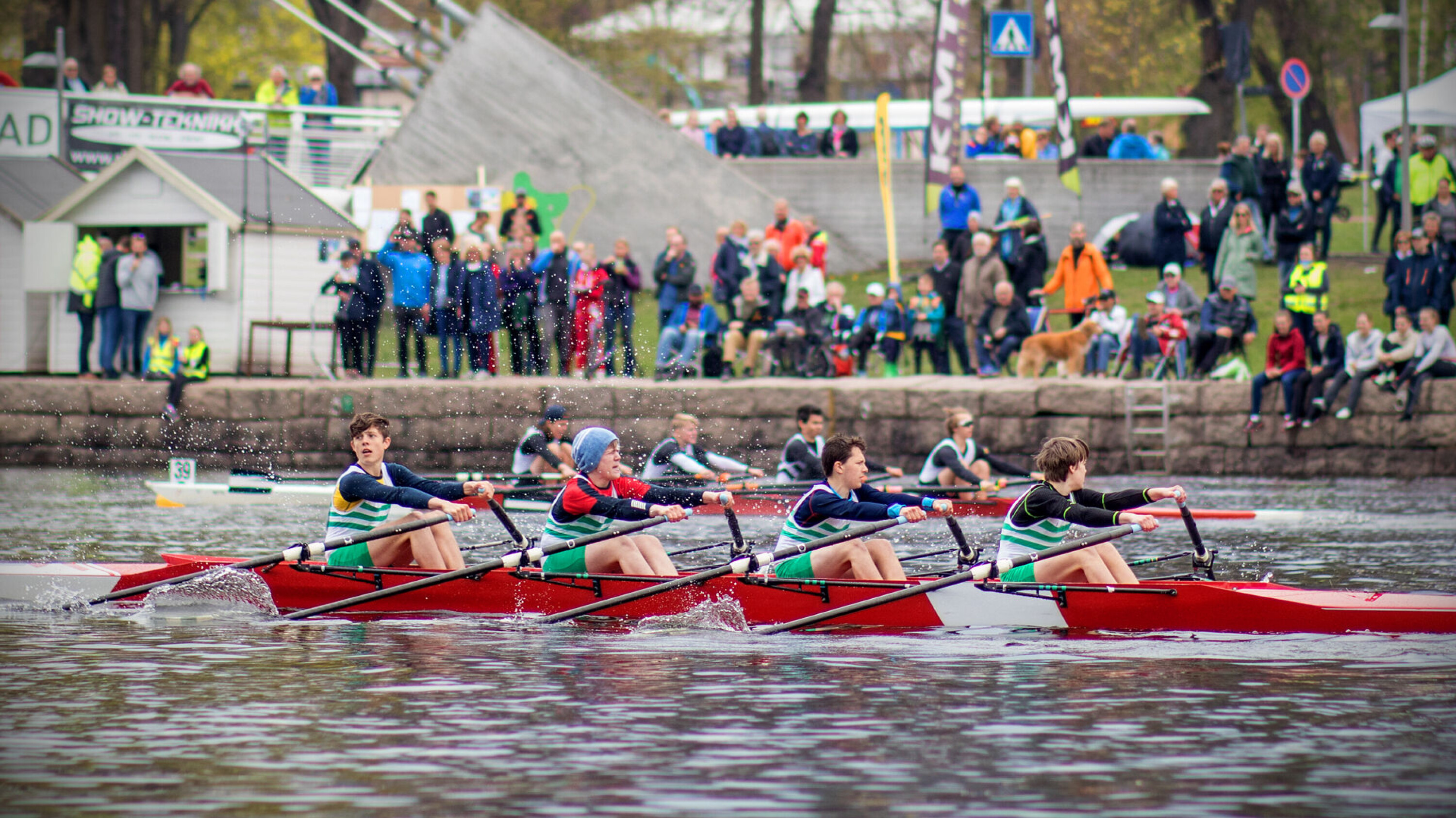 Utfordrer næringslivet til regatta-duell på «ælva»