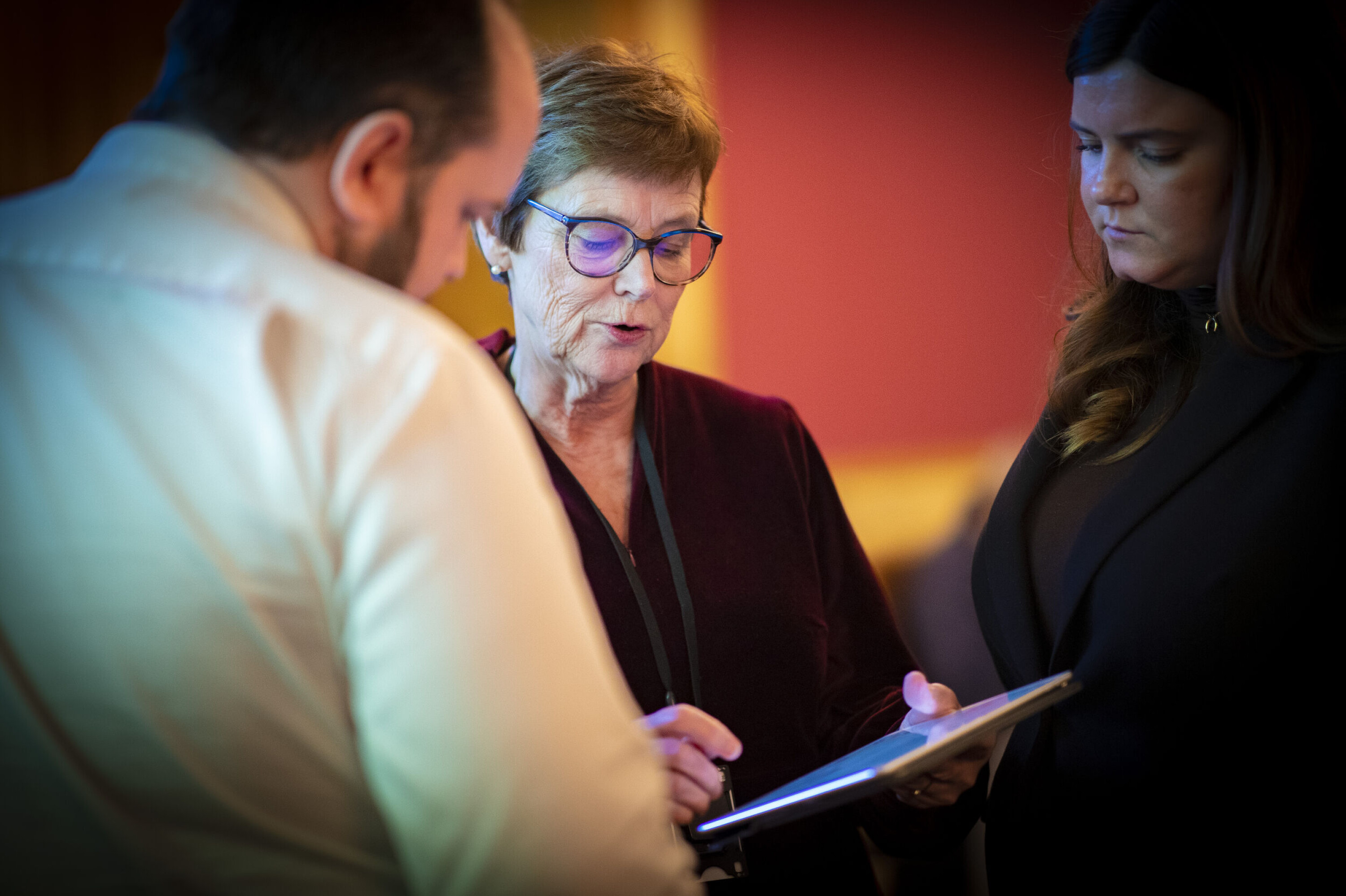 VOKTER PENGESEKKEN: Rådmann Elisabeth Enger får trolig klapp på skuldra av politikerne når årsregnskapet skal godkjennes. VOKTER PENGESEKKEN: Rådmann Elisabeth Enger får trolig klapp på skuldra av politikerne når årsregnskapet skal godkjennes.