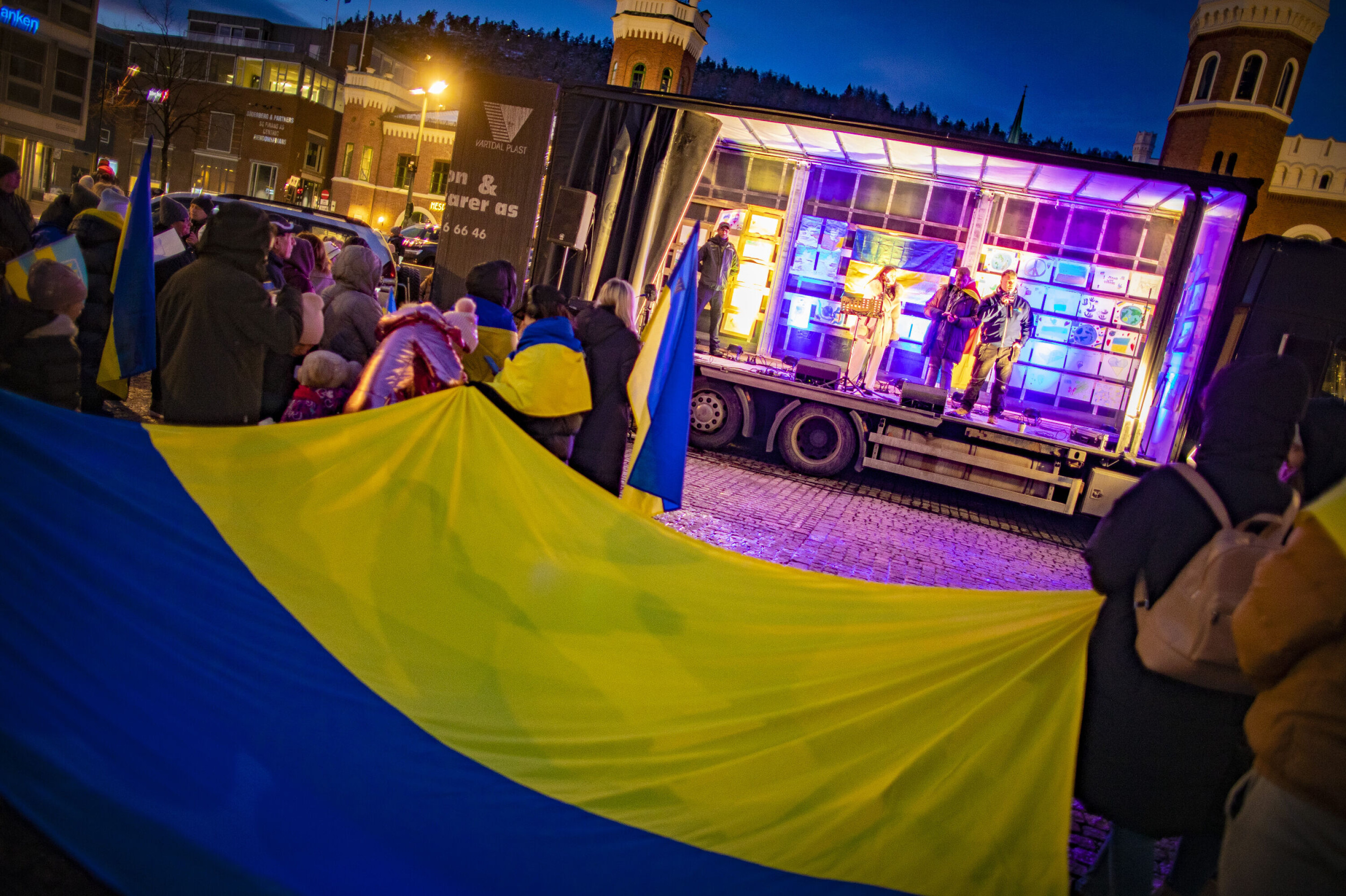 Markerte ettårsdagen for krigen