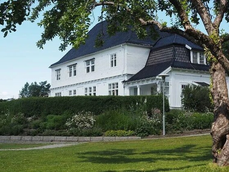 Førstkommende lørdag er det åpning av Nøstetangensenteret som museet med kafé nå heter. Her blir det mange aktiviteter utover sommeren.