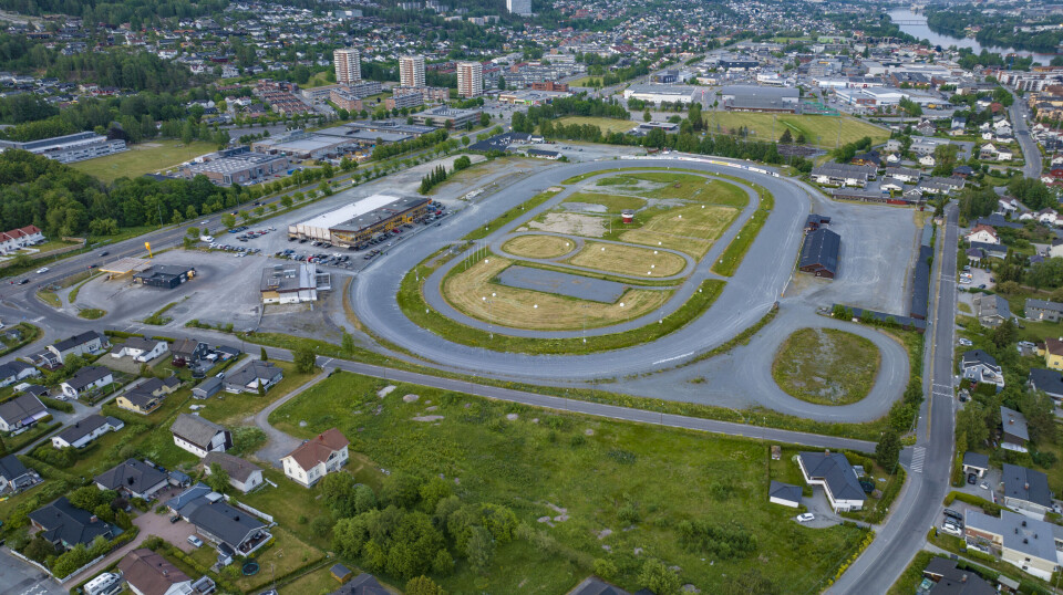 UTBYGGING: Den gamle travbanen er ikke lenger i bruk, og skal nå bli gjenstand for storstilt utbygging.
