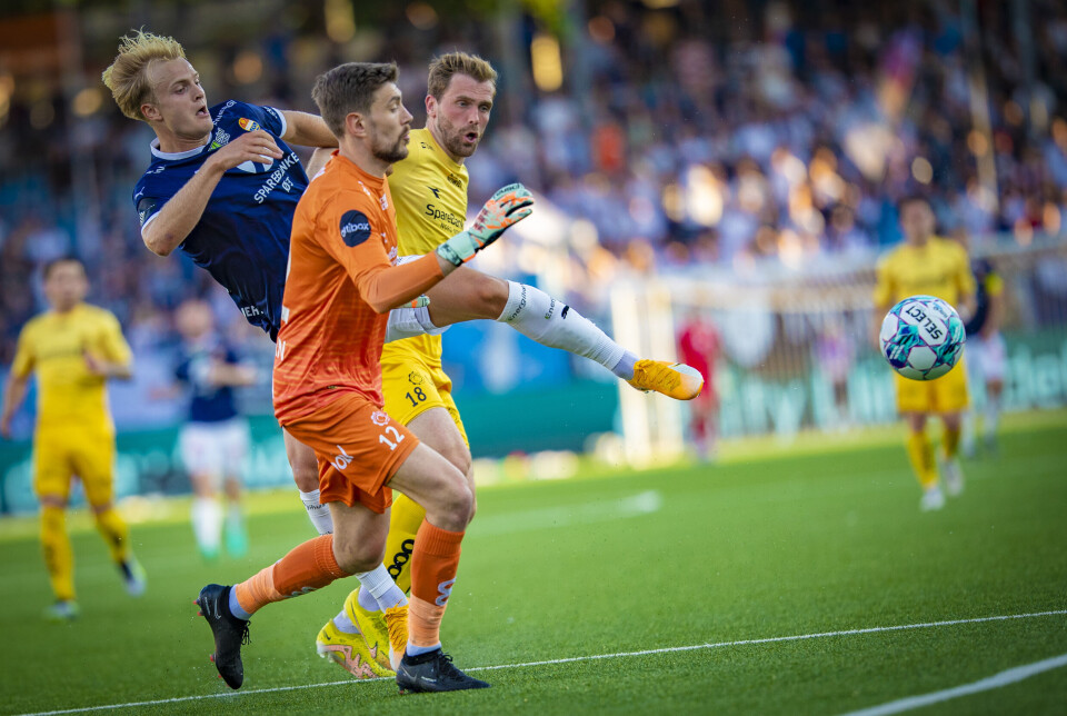 Ingen over, ingen ved siden - Godset knuste serielederen