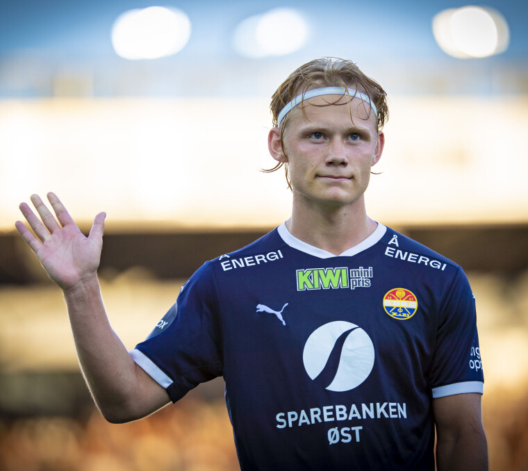 VINKET FARVEL? Det er lett å tolke Gulliksens målfeiring slik i kampen mot nettopp Bodø/Glimt - der han stilte seg opp og vinket til fansen med en bedrøvet mine.