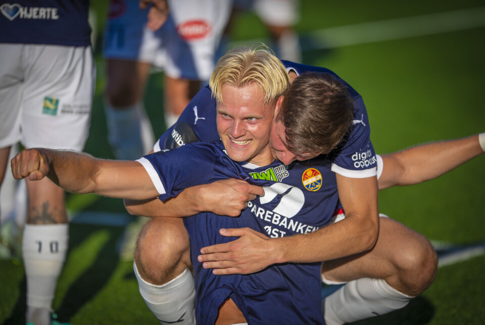MÅLKONGEN: Jonatan Braut Brunes banket inn to scoringer på 11 minutter i starten av kampen.
