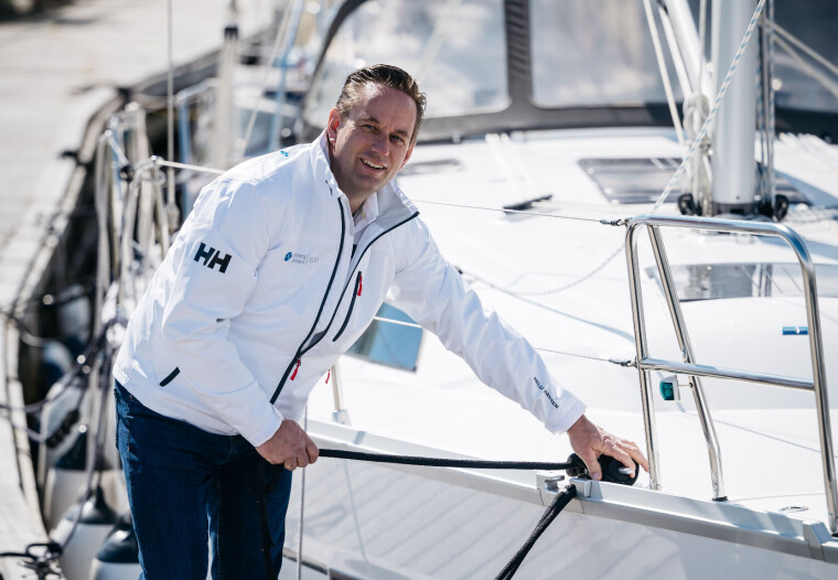 - Etter mange år som skipper på egen fritidsbåt opplever jeg dessverre en økende tendens til at båtførere tar mindre hensyn og er mindre oppmerksomme enn tidligere, sier Thomas Røang hos Söderberg & Partners.