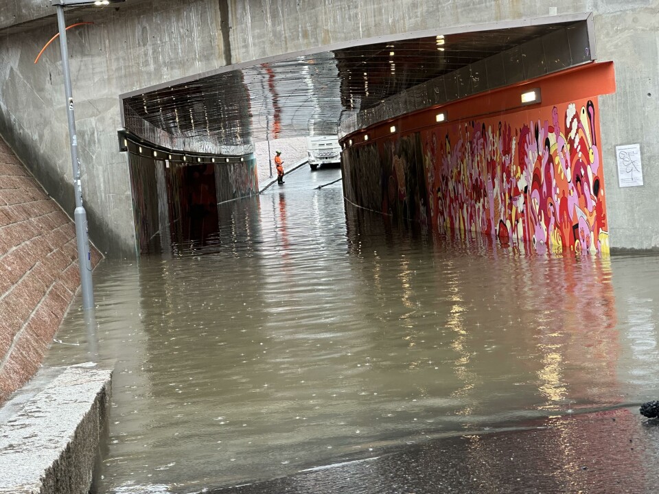 STENGT PÅ UBESTEMT TID: Kommunen sliter med å få vekk vannmassene.